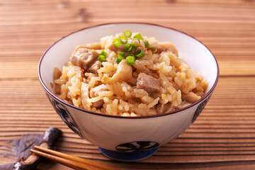 鶏としょうがの炊き込みご飯