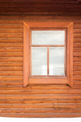 Obraz na płótnie Canvas wooden log house in winter