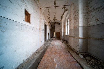 Obraz premium interior of an abandoned castle