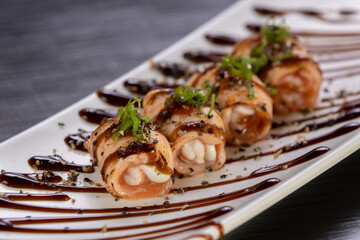 EBI SHITAKE ROLL
