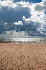 Fototapeta na wymiar beach and sky