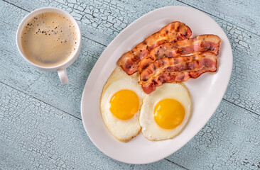 Fried eggs with bacon