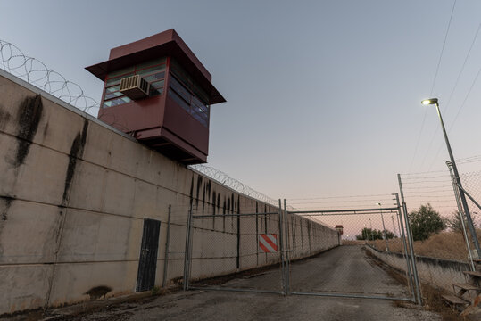 Outdoor image of prison