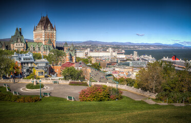 Fototapeta premium Quebec City in winter, view from Observatoire de la Capitale, Quebec, Canada