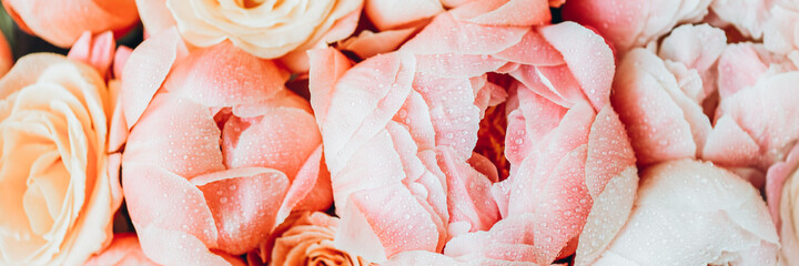 Fototapeta premium Fresh bunch of pink peonies and roses