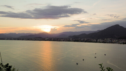 Fototapeta premium sunrise over the lake