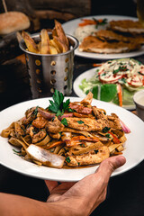 fettuccinis con lomo saltado fetuchini con carne