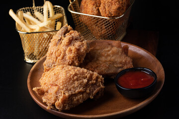 Crispy Chicken with Tomato Sauce