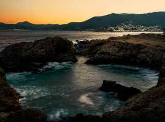 Colourful sunset in Cala Bramant in Llançà