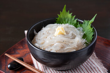 白魚丼