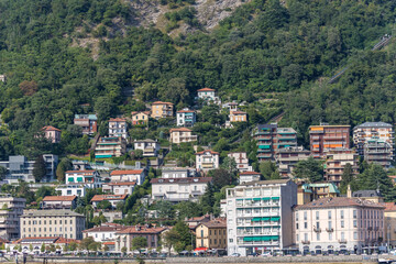 Côme - Italie
Côme est une ville située à la pointe sud du lac du même nom, au nord de l'Italie.