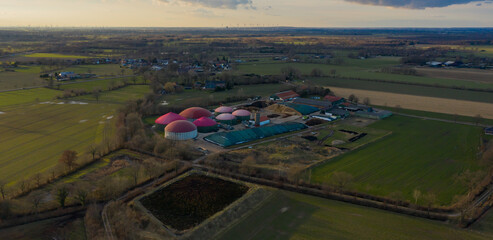 Biogasanlage aus der Luft Perspektive mit einer Drohne aufgenommen