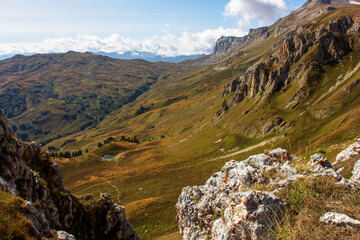 Obraz premium Mountain landscape, autumn sketches from tourist routes, recreation places for citizens.
