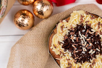 Chocotone de chocolate ao leite e chocolate branco