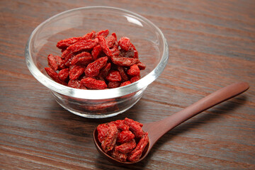 水で戻した乾燥クコの実