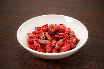 水で戻した乾燥クコの実