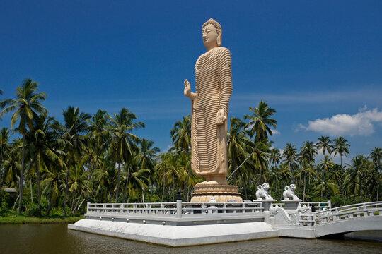Tsunami Honganji Vihara memorial in Peraliya, Sri Lanka, erected by the Japanese in honor of the victims of the 2004 tsunami