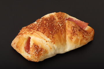 チーズクリームのハムデニッシュ