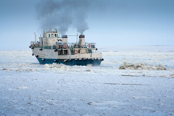 A passenger ship sails among the ice in the Arctic © Andrei Stepanov