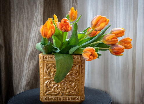 Bouquet of flowers in a vase of tulips