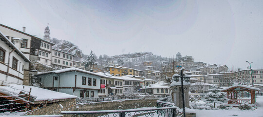 Goynuk is one of the most important and beautiful towns of Bolu which is in Turkey. By consisting of traditional Turkish houses with snows on them during winter season, it has become an attraction.