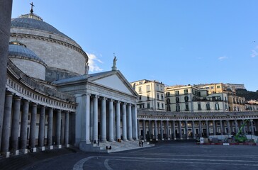 Naklejka premium Napoli - Basilica di San Francesco di Paola in Piazza Plebiscito