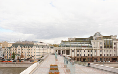 Obraz premium View of the Yakimanskaya embankments