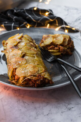 baked potato roll with minced chicken