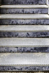 Industrial metal ladder