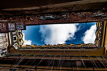 Naklejka premium View Up Inner Courtyard With Balconies In The City Of Vienna In Austria 