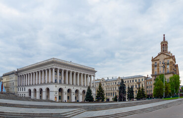 Fototapeta na wymiar Kiev Conservatory on Khreshchatyk. Kiev..