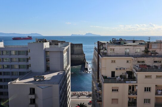 Napoli - Scorcio di Castel dell'Ovo da Rampa Pizzofalcone