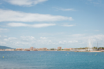 la mer m&eacute;diterran&eacute;e. Une ville baln&eacute;aire dans le sud de la France. Six-fours-les-plages. 