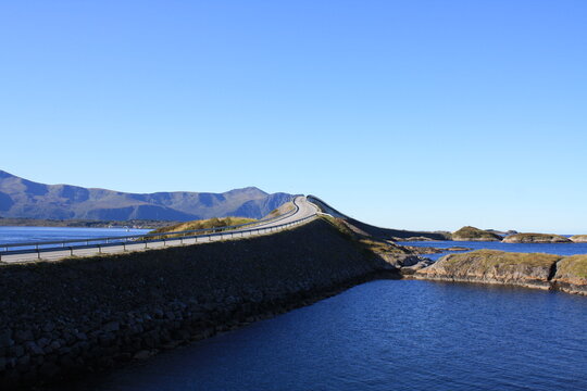 Atlanterhavsveien, Noruega. La carretera del Atl&aacute;ntico Norte. Realmente peligrosa en invierno peroa la vez espectacular.