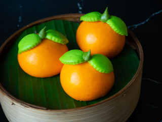 Cantonese menu - Orange Bun