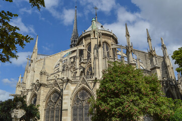 notre dame cathedral before the fire