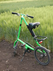 Fototapeta na wymiar bicycle in the grass