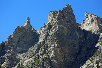 Sharp cliffs - Rocky Mountains National Park, Colorado