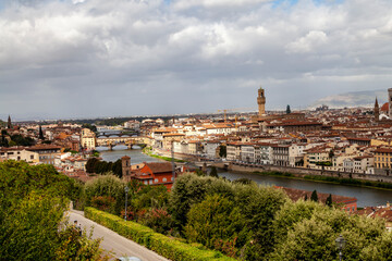 Fototapeta na wymiar View of the Arno River in Florence