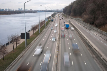 Movement of cars on a multibinal highway with motion blur
