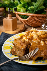 Delicious pork ribs stewed in gravy.