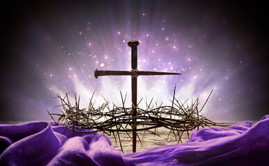 Wreath Of Thorns With King Crown Lights - Passion And Resurrection Concept