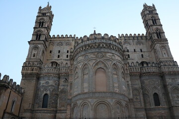 Fototapeta premium Dusk at Maria Santissima Assunta Cathedral in Palermo, Sicily Italy