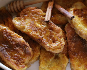 Torrijas o tostadas de Santa Teresa