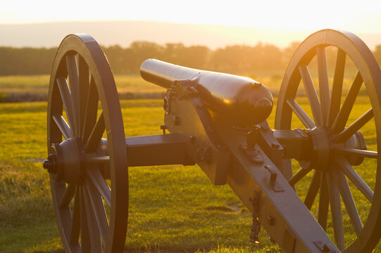 Civil war cannon