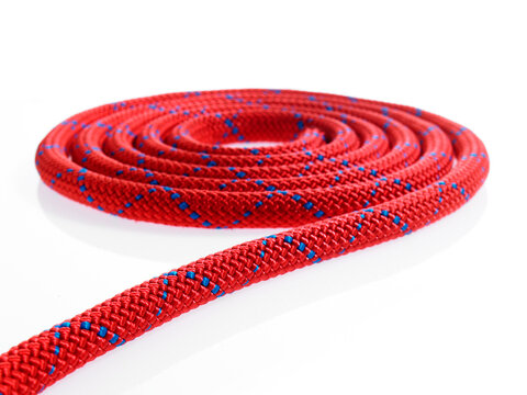 Red and blue rope in a circular pattern
