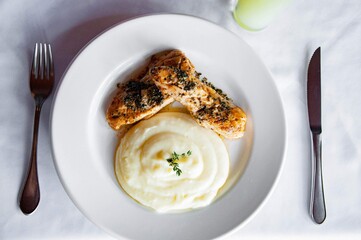 mashed potatoes with chicken