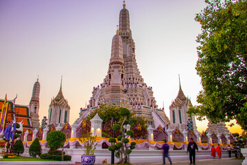 Wat Arun temple buddhist Bangkok sunset