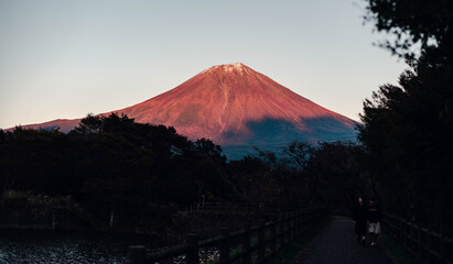 Fototapeta premium Red Mt. Fuji / 赤富士