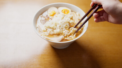 醤油ラーメン　イメージ